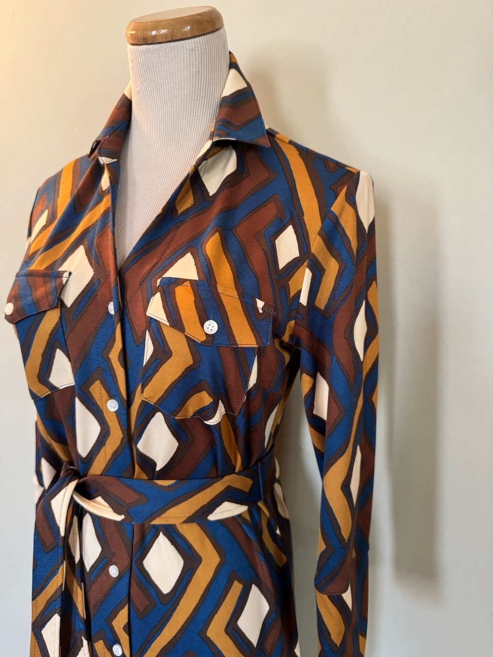 [J. McLaughlin] Brynn Geo Print Shirt Dress – Effortless Classic Sz: XS - Picture 3 of 11